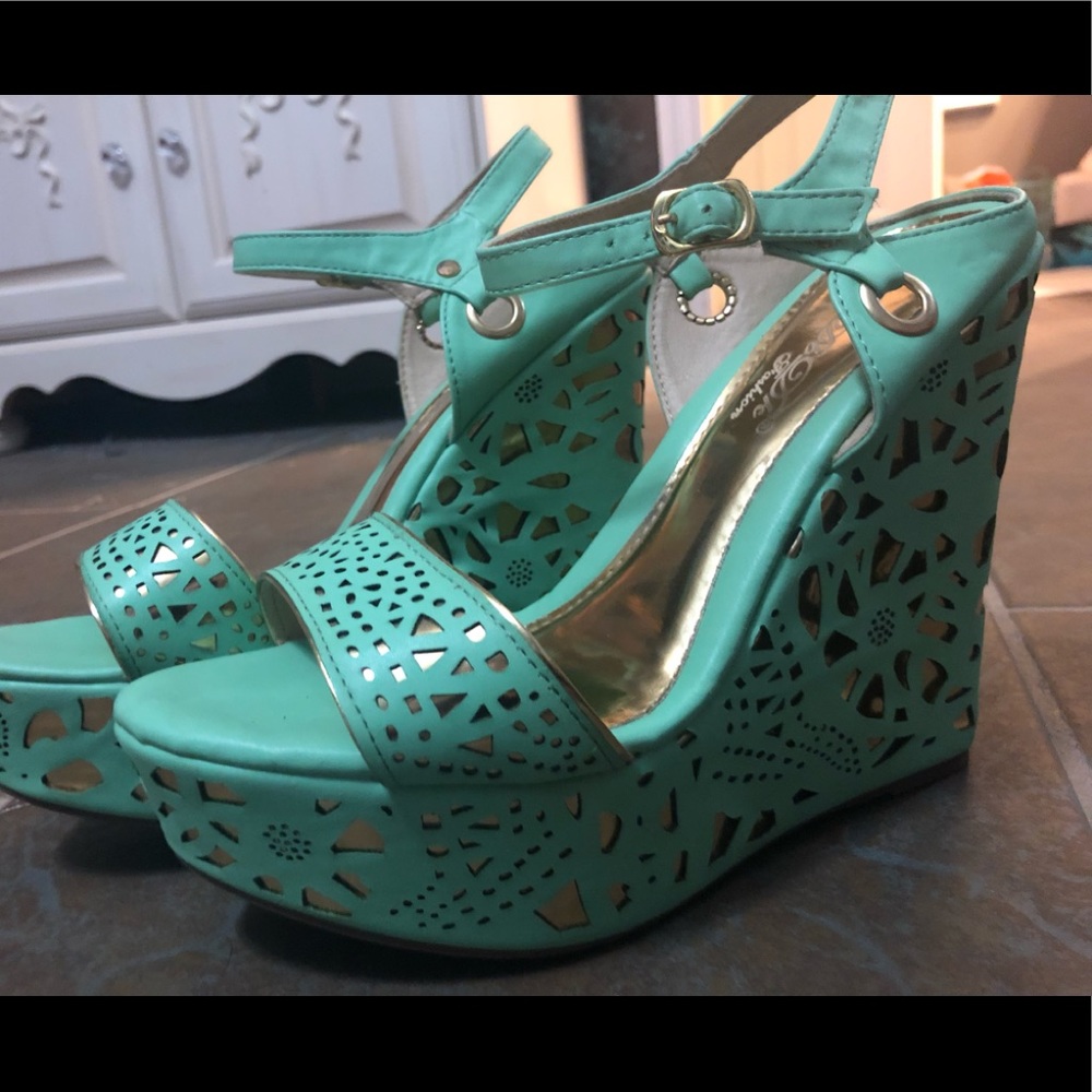 Mint Green Wedges
